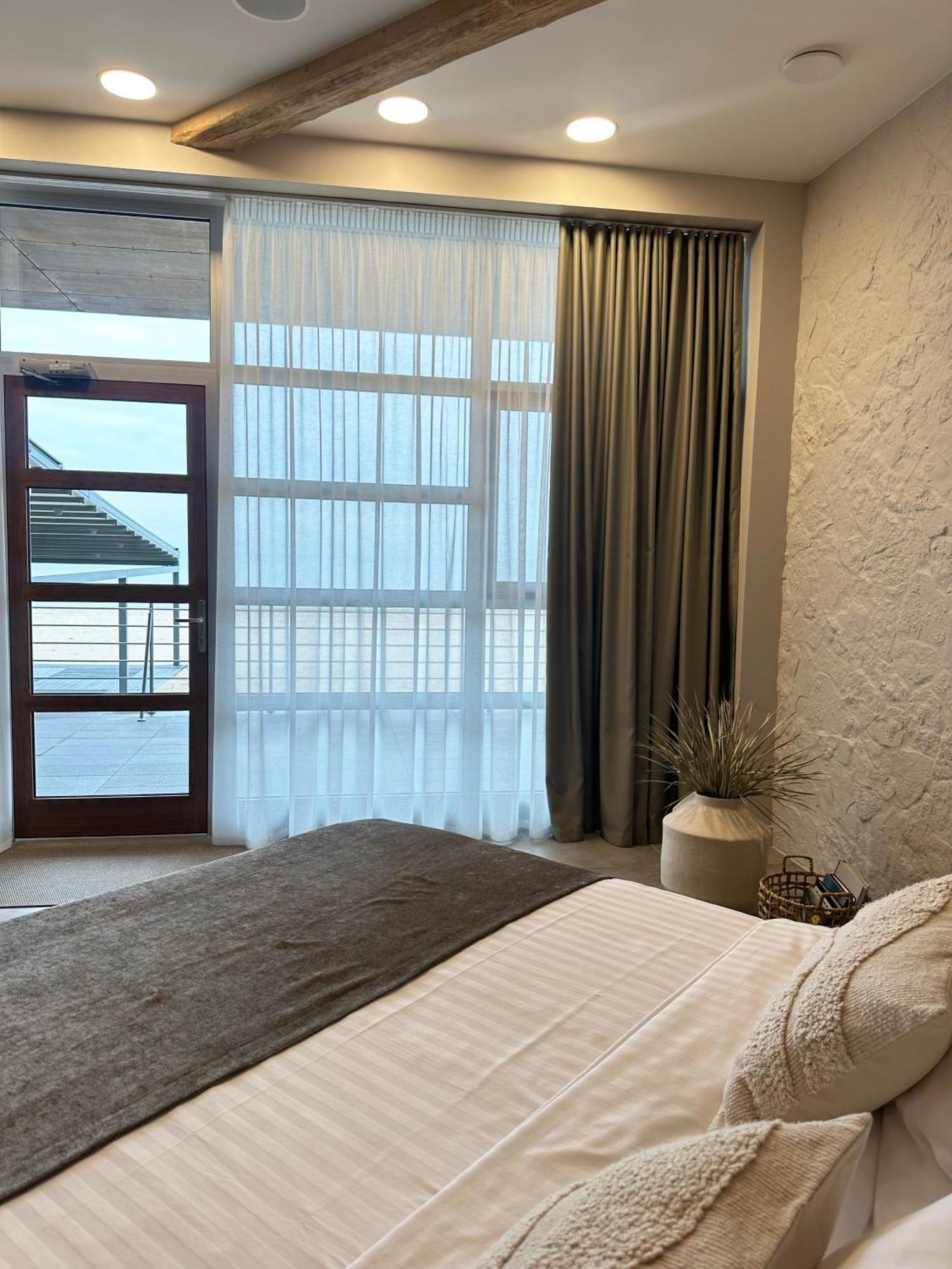 Boutique Hotel Light House ยูร์มาลา ภายนอก รูปภาพ