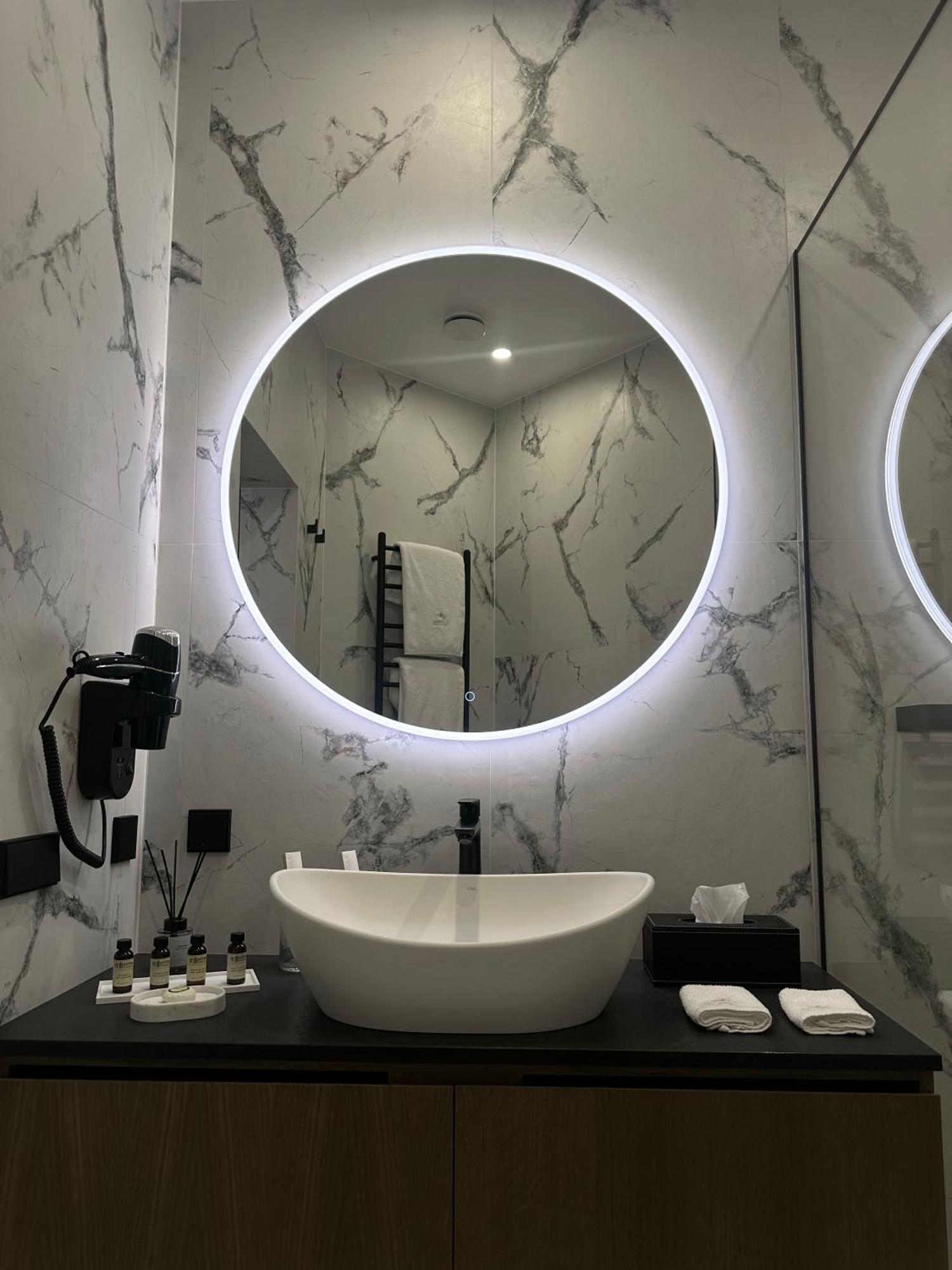 Boutique Hotel Light House ยูร์มาลา ภายนอก รูปภาพ