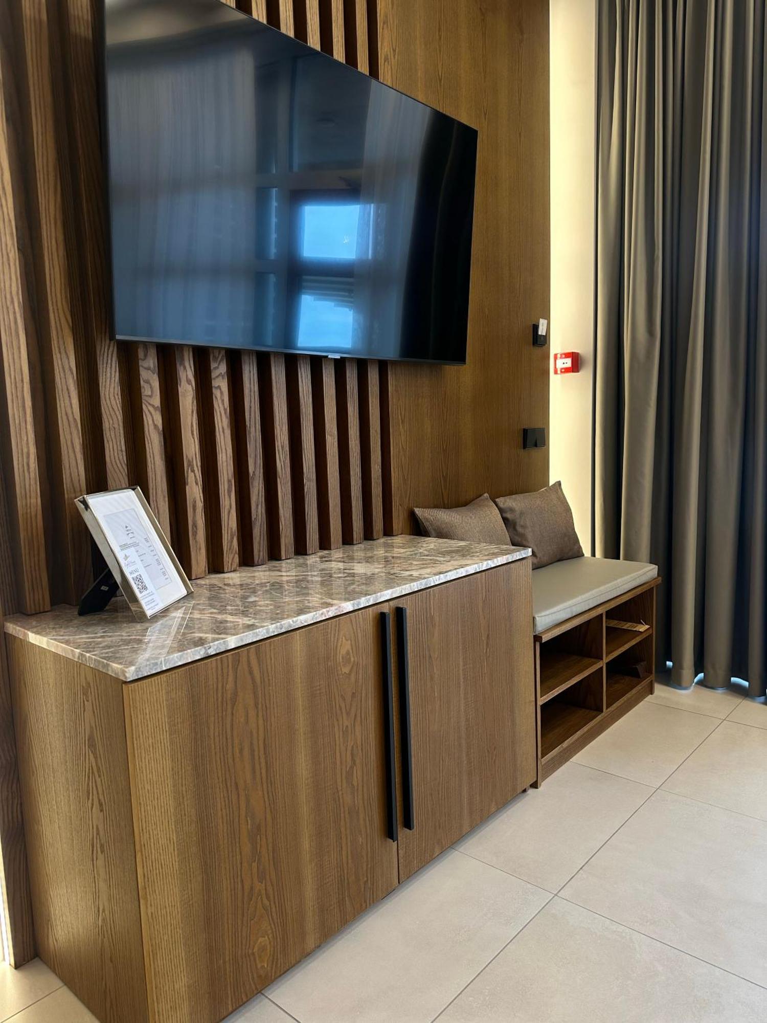 Boutique Hotel Light House ยูร์มาลา ภายนอก รูปภาพ