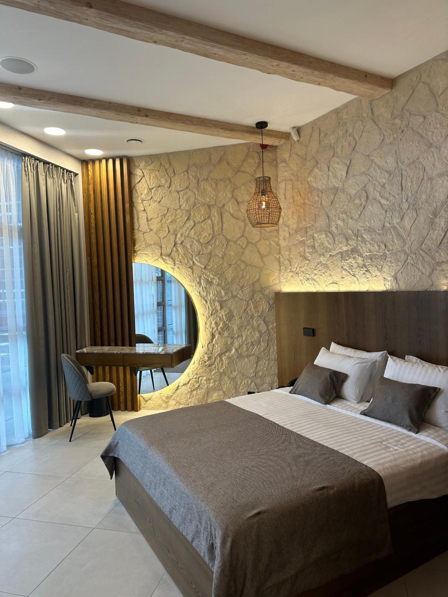 Boutique Hotel Light House ยูร์มาลา ภายนอก รูปภาพ