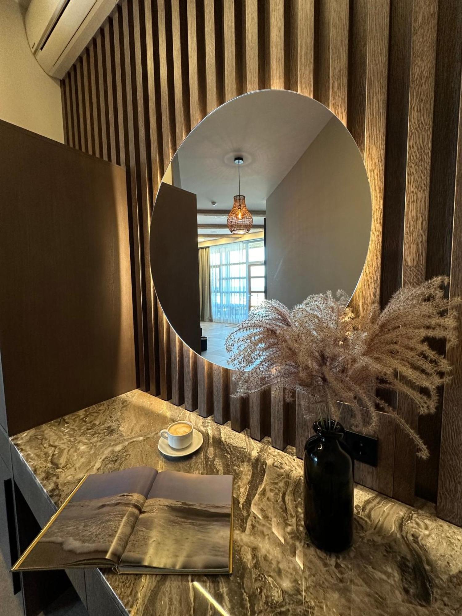 Boutique Hotel Light House ยูร์มาลา ภายนอก รูปภาพ