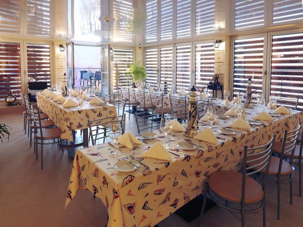 Boutique Hotel Light House ยูร์มาลา ภายนอก รูปภาพ